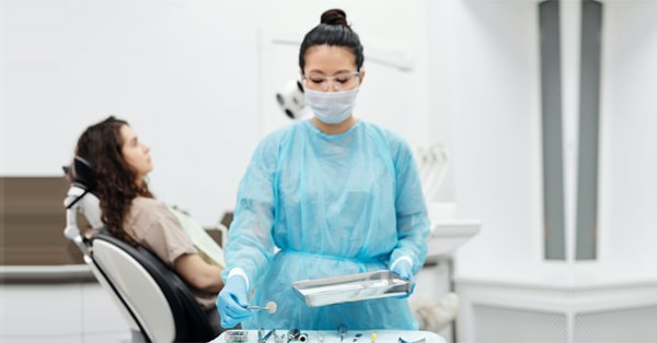 Dental Assistant Educational Requirement to become a Dental Assistant in USA